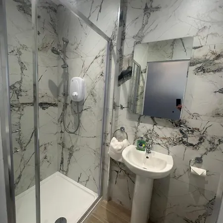 Feriehus Scenic River Shannon Three Bedroom House Carrick on Shannon