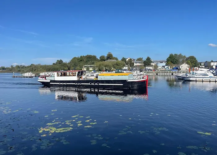 Scenic River Shannon Three Bedroom House Feriehus Carrick on Shannon