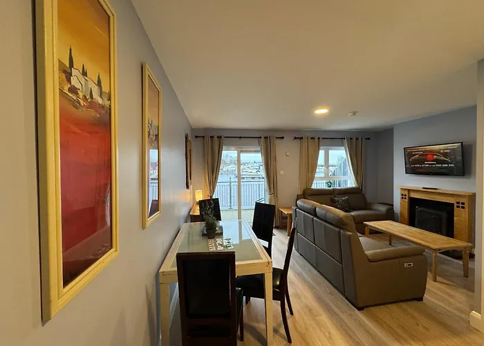 Scenic River Shannon Three Bedroom House Carrick on Shannon