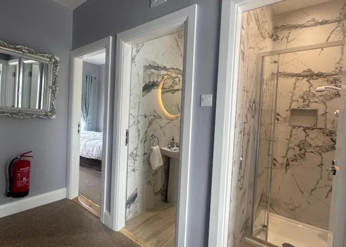 Feriehus Scenic River Shannon Three Bedroom House Carrick on Shannon